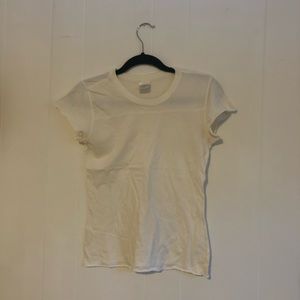 PLAIN WHITE TEE